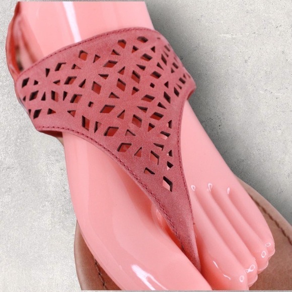 UGG Leather T-Strap Perforated Suede Sandals in Coral Women's Size 8 - Picture 5 of 9